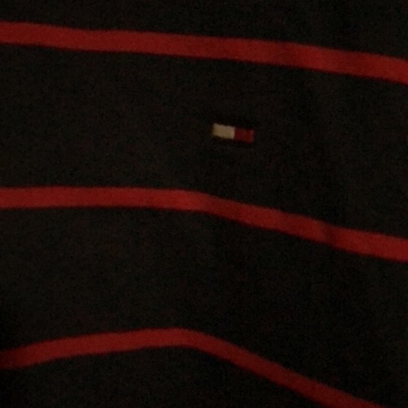 Tommy Hilfiger tshirt new size large - Picture 2 of 6